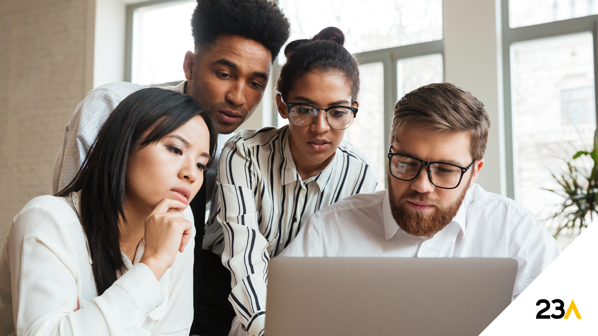 Capa do artigo Como fazer a equipe usar o CRM: melhore a adesão do seu time - 23A Digital